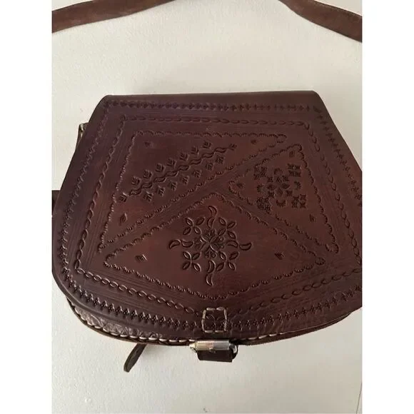 Vintage Women's Brown Handmade Leather Saddle Bag OS - Picture 5 of 11